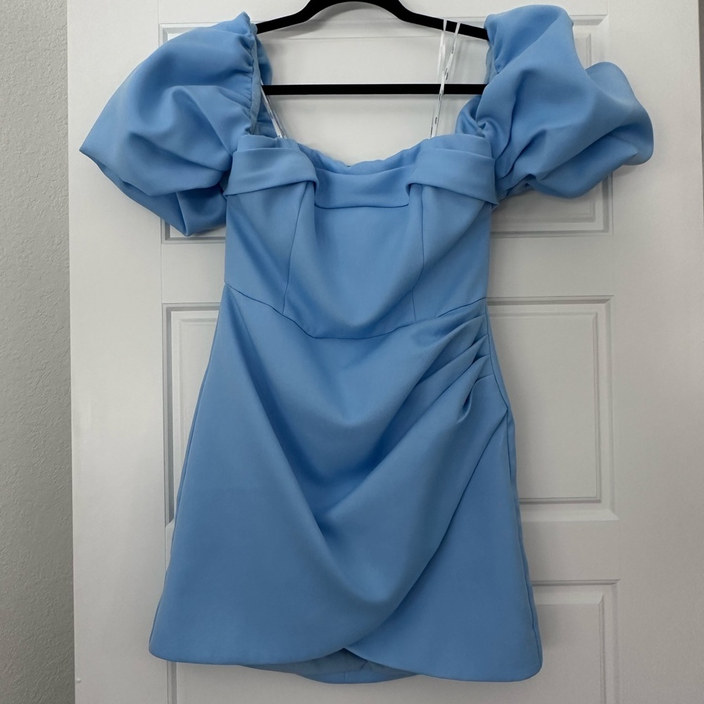 ELLIATT Palladium Dress in Sky Blue - Picture 2 of 4